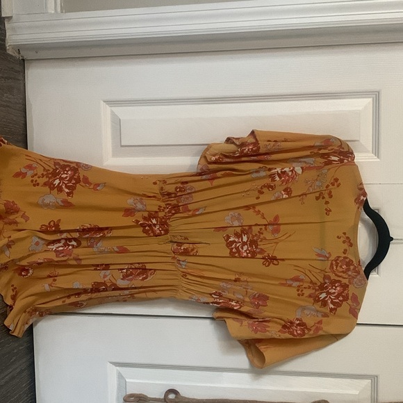 Kivari the label tie front dress - Picture 2 of 3